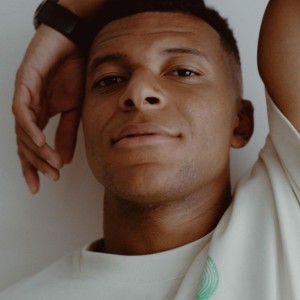 亚博体育平台-姆巴佩：今年我赢不了金球，登贝莱和阿什拉夫谁拿我都会非常高兴